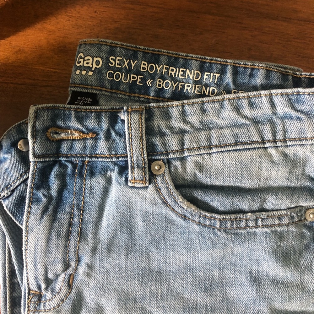 GAP sexy boyfriend jeans
